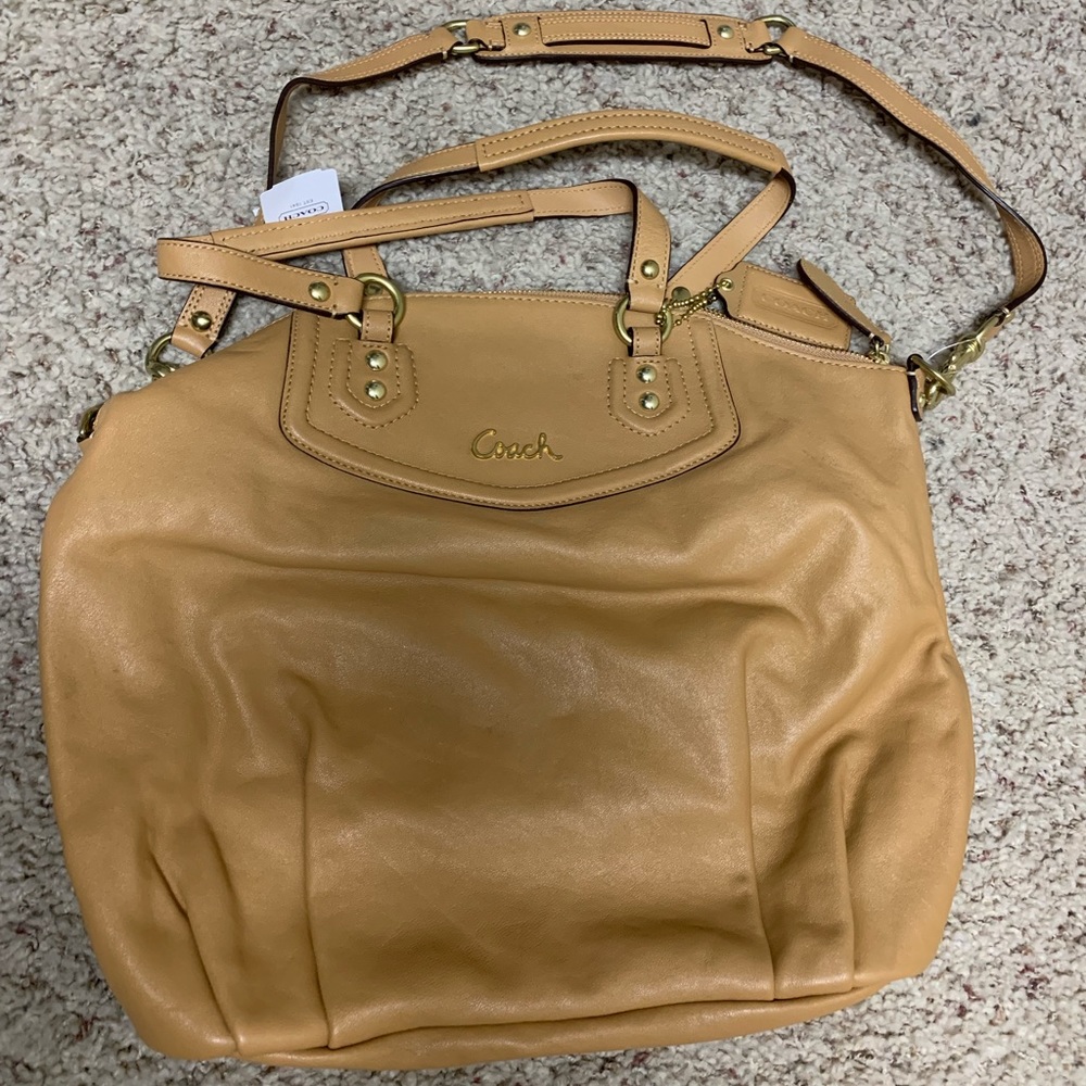 NWT Large Leather Coach bag in camel color
